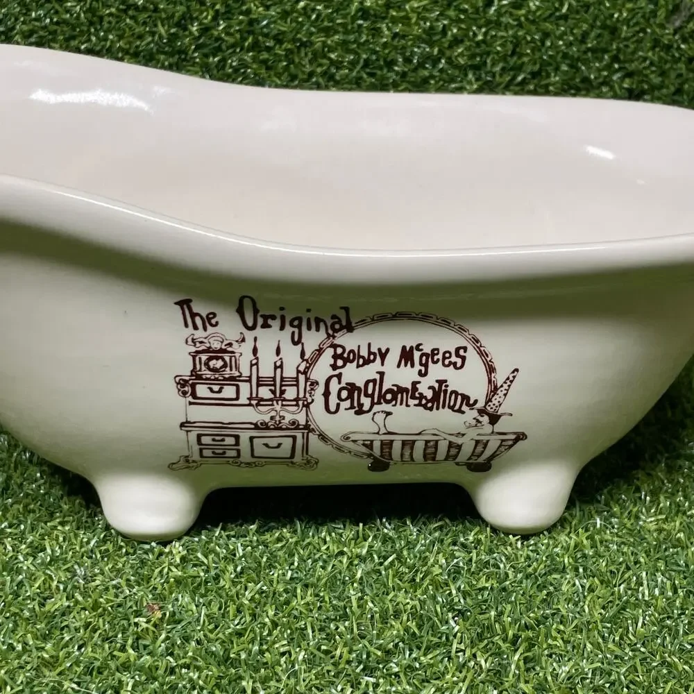 Vintage Bobby McGee's Conglomeration Restaurant Novelty Bathtub Soap Dish